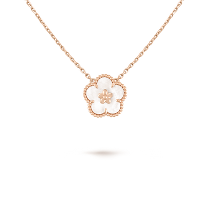18K Lucky Spring Pendant Clover Necklace