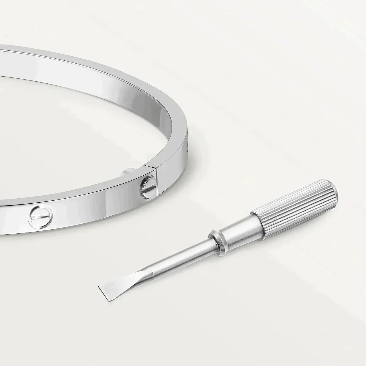 18K  Love Small Bracelet